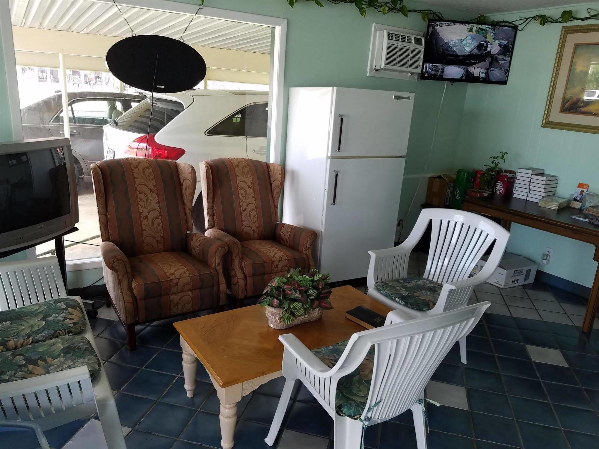 Oak Park Motel Талеква Екстер'єр фото
